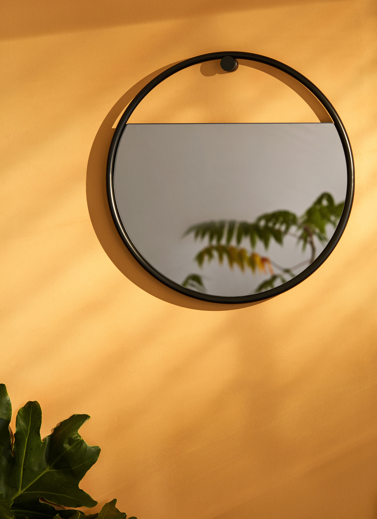 Peek Wall Mirror Round Northern