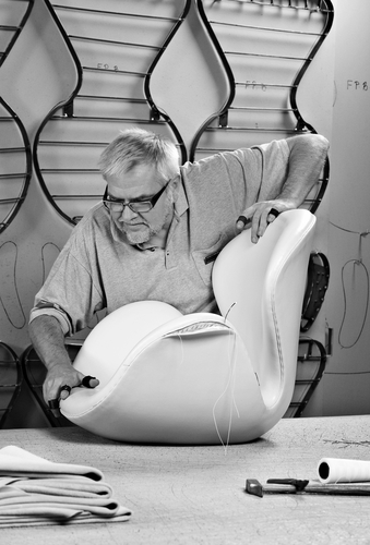 The Swan easy chair Fritz Hansen
