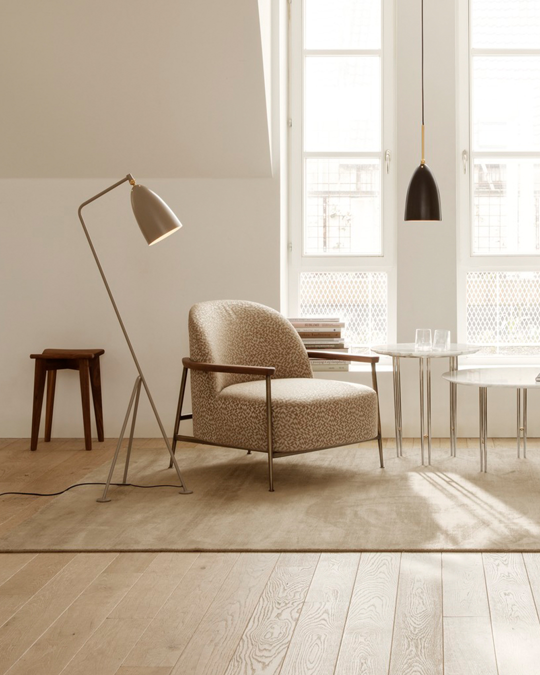 Gräshoppa / Grashoppa Floor light Gubi