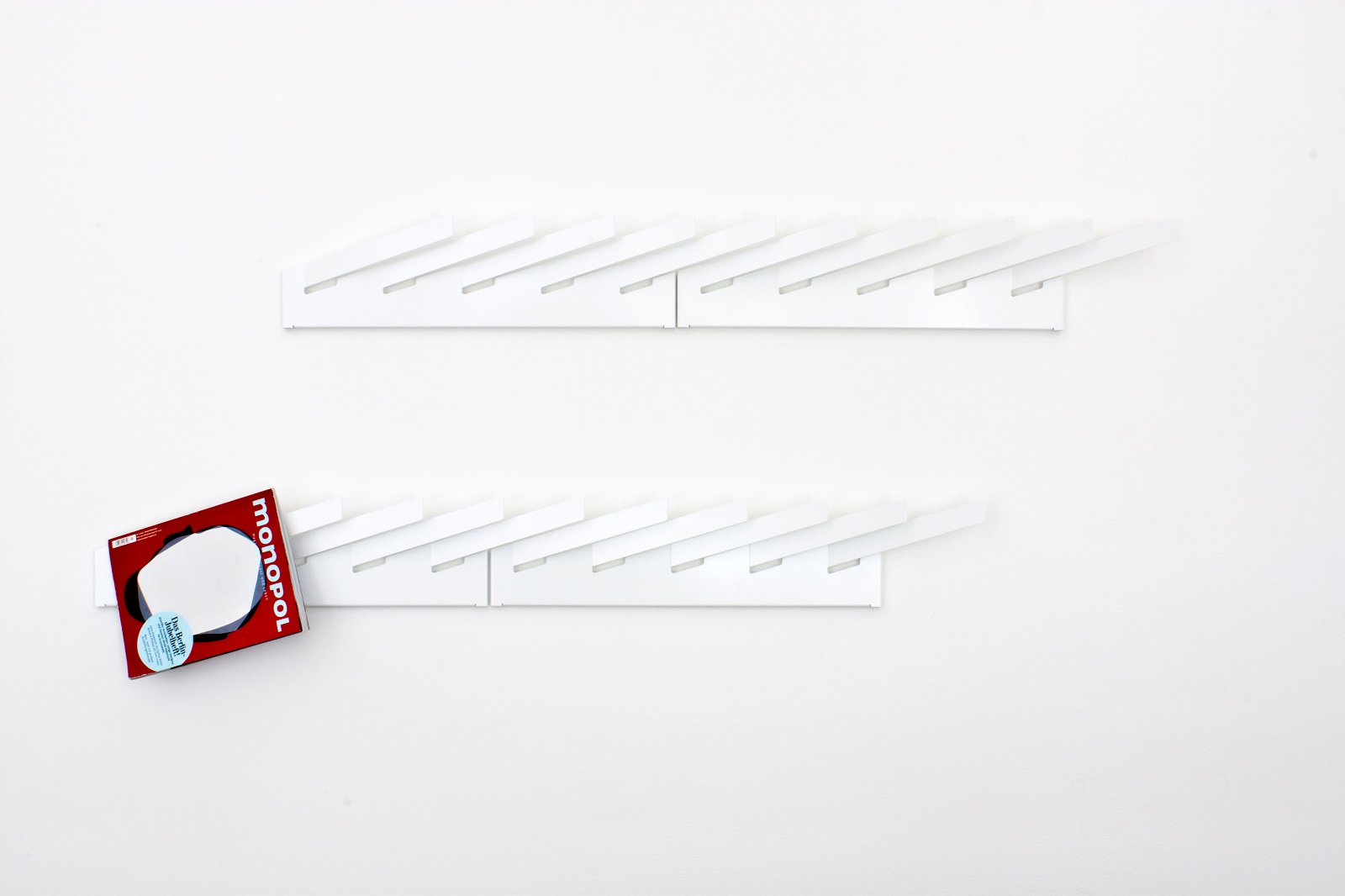 Mr_magazine holder Linea1 by Müller Möbelwerkstätten