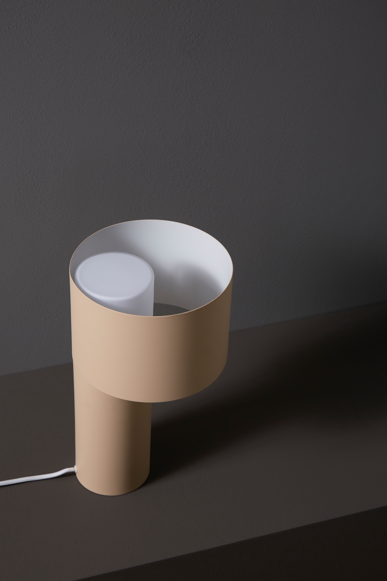 Tangent Table Lamp Woud