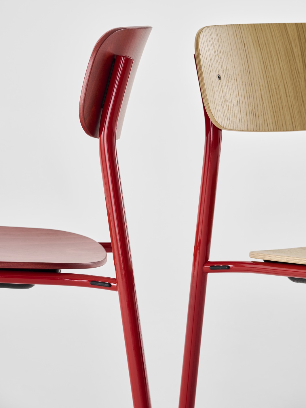 S 243 / S243 Tubular steel chair Thonet