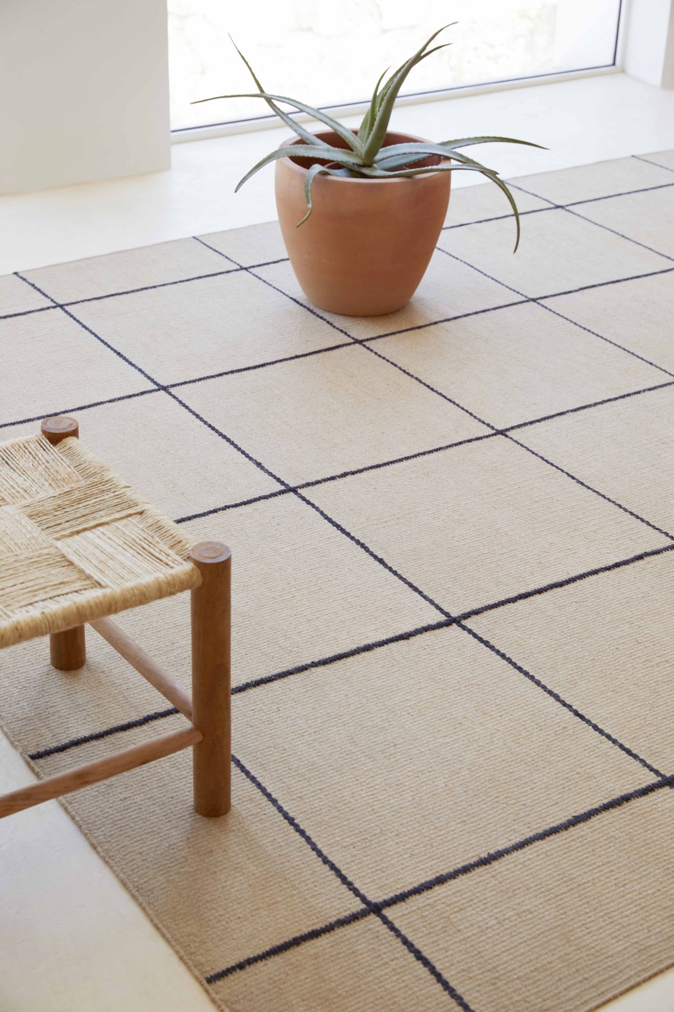 Roots Rug 01 192 x 240cm Gan