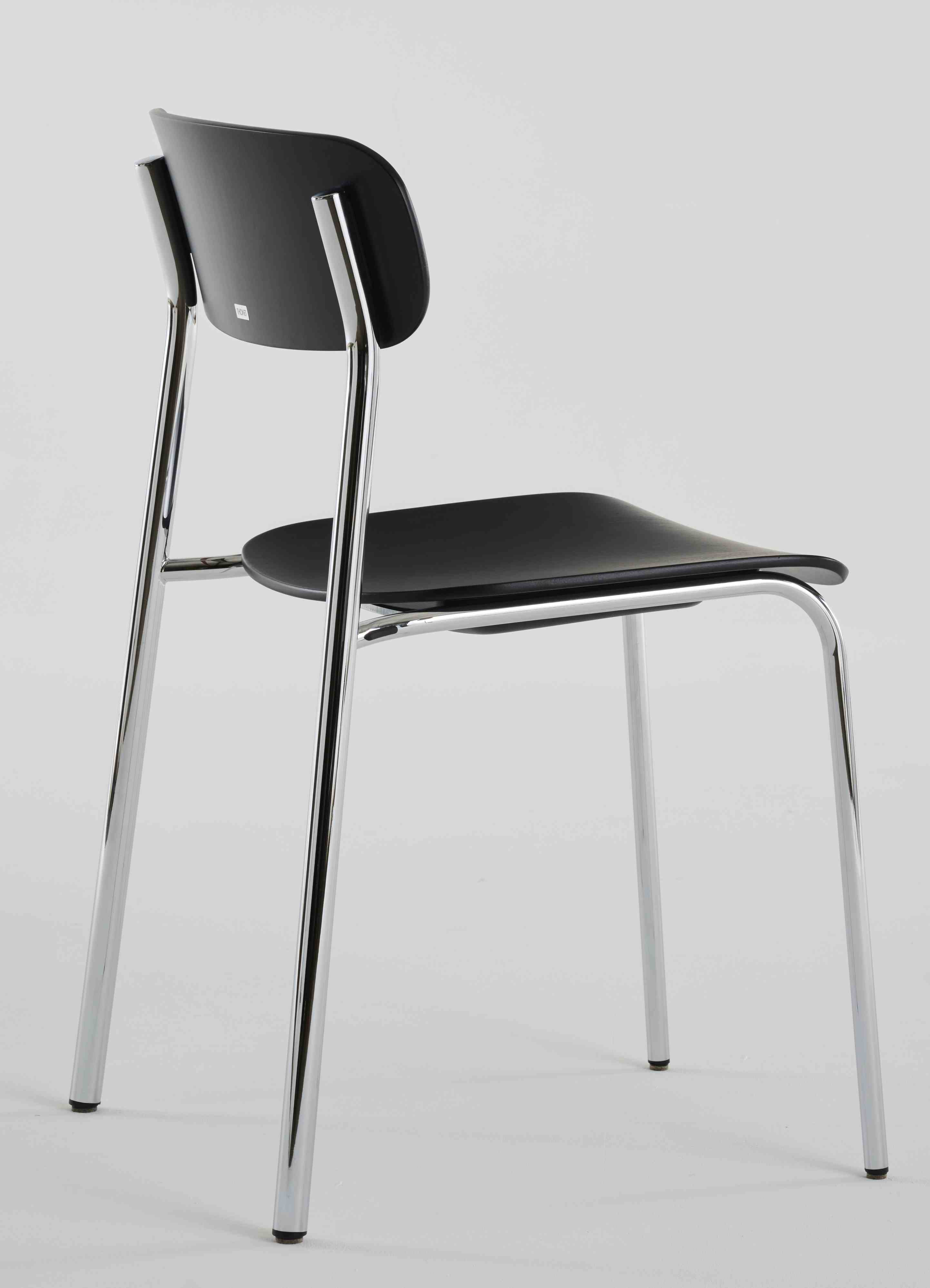 S 243 / S243 Tubular steel chair Thonet