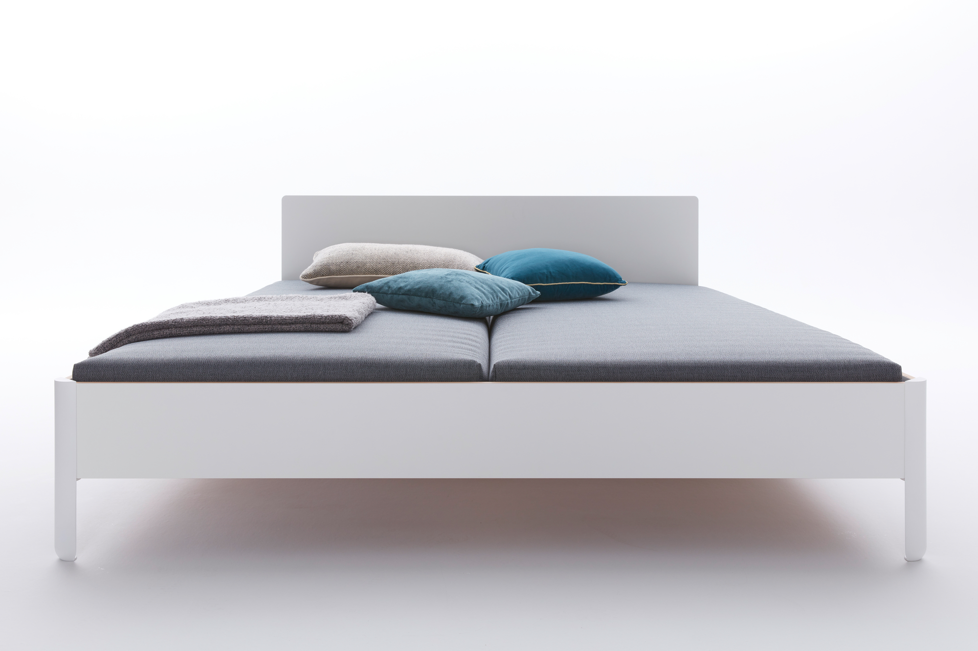 Nait Bed with headboard CPL white Müller Möbelwerkstätten
