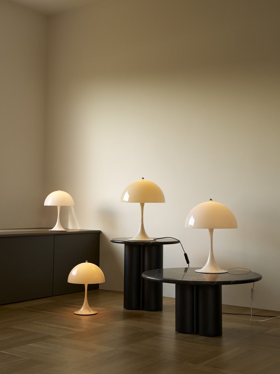 Panthella 320 Table V2 table lamp Louis Poulsen