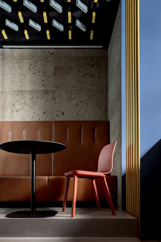 Aeon Chair Chair Zeitraum
