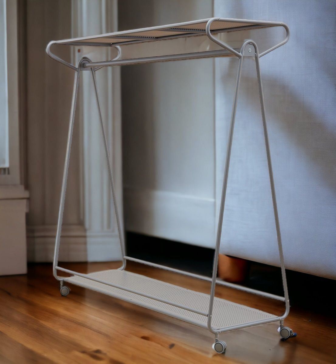 Ellipse Coat hanger on rollers with hat and bags shelf Segis