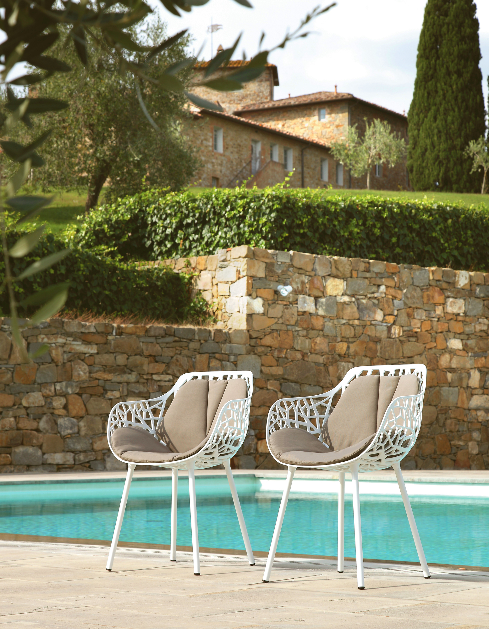Forest Outdoor Armchair Fast white