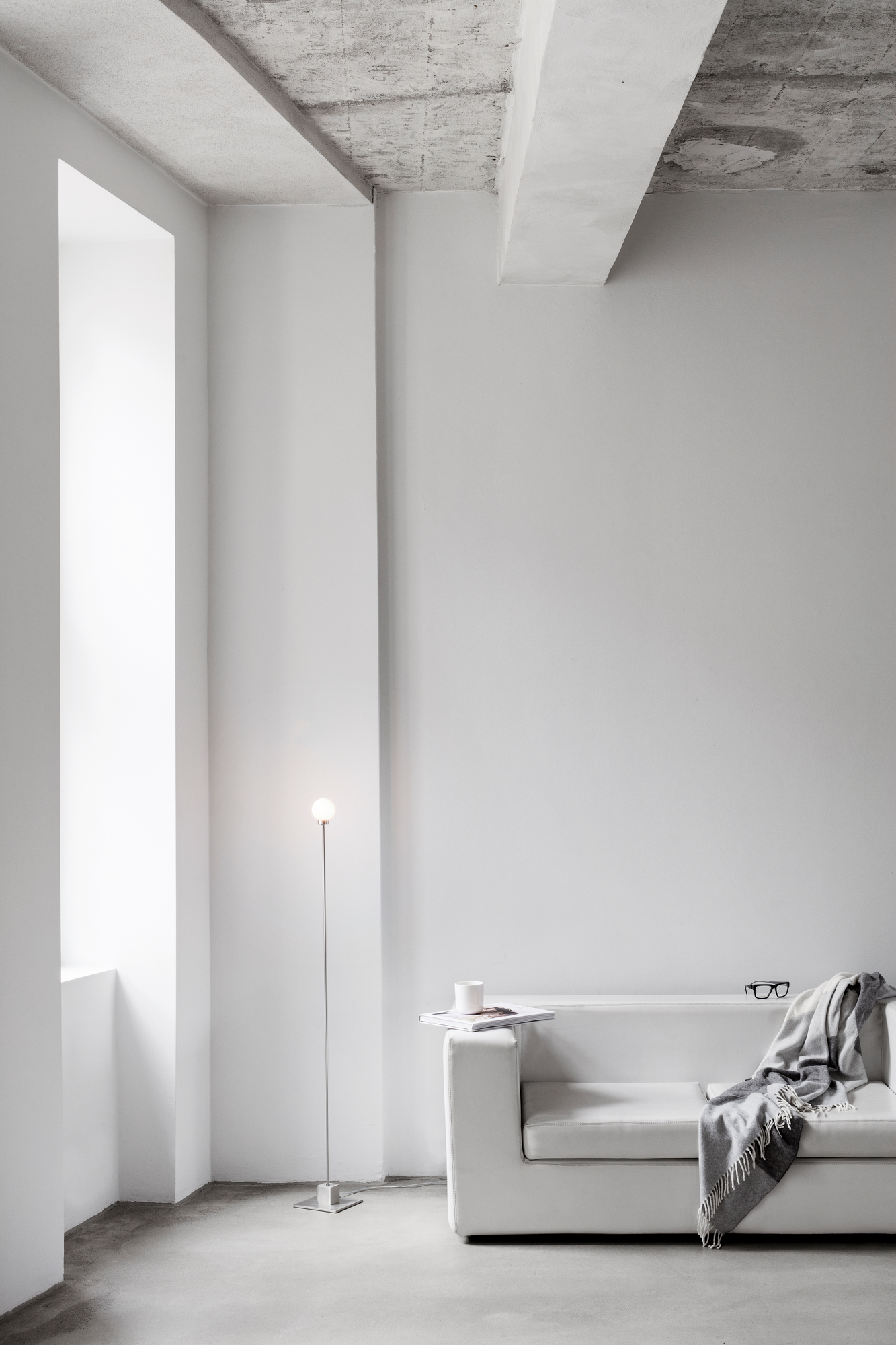 Snowball LED Floor lamp White Northern SINGLE PIECES