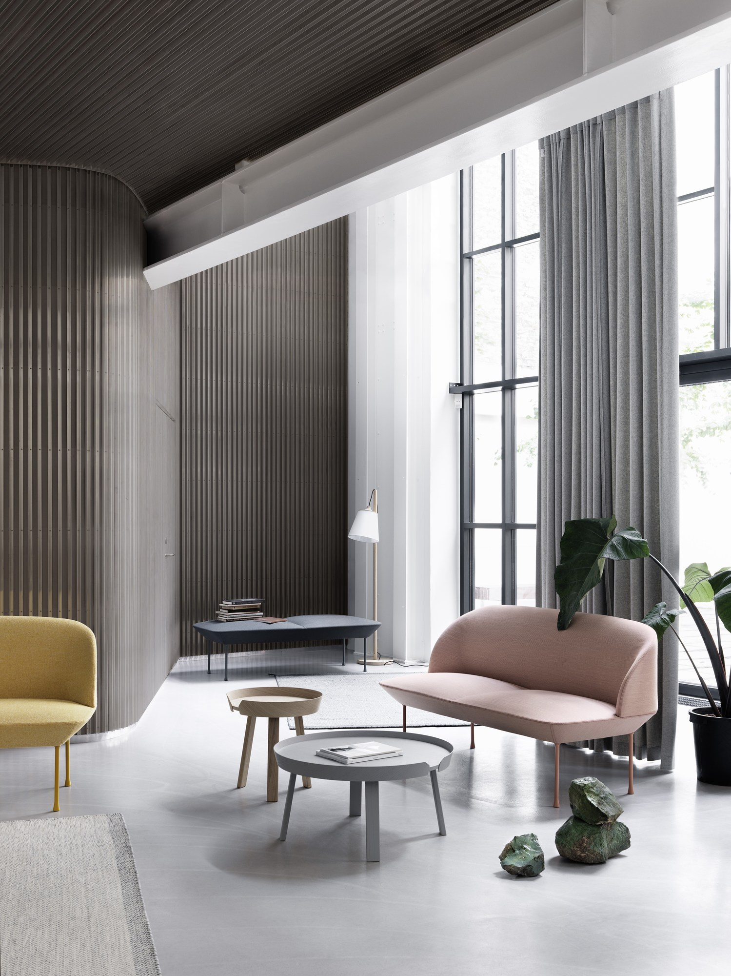 Pull Floor lamp Muuto