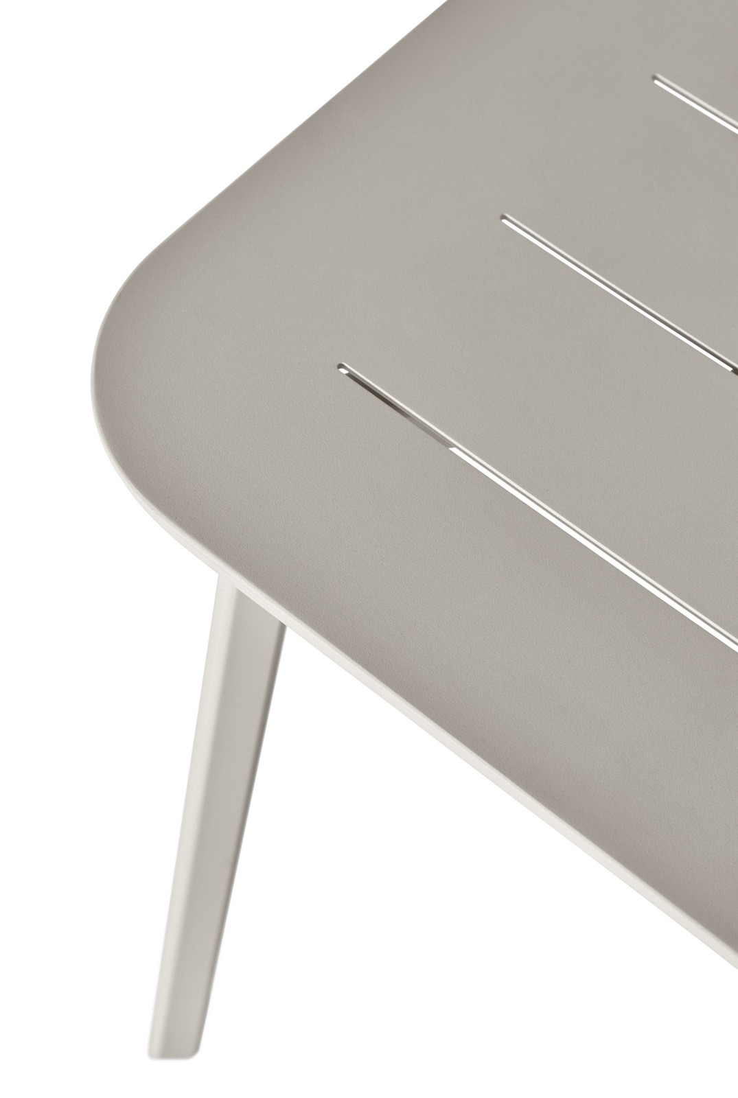 VIPP732/VIPP733 Lagrasse Dining Table Outdoor Dining Table Vipp