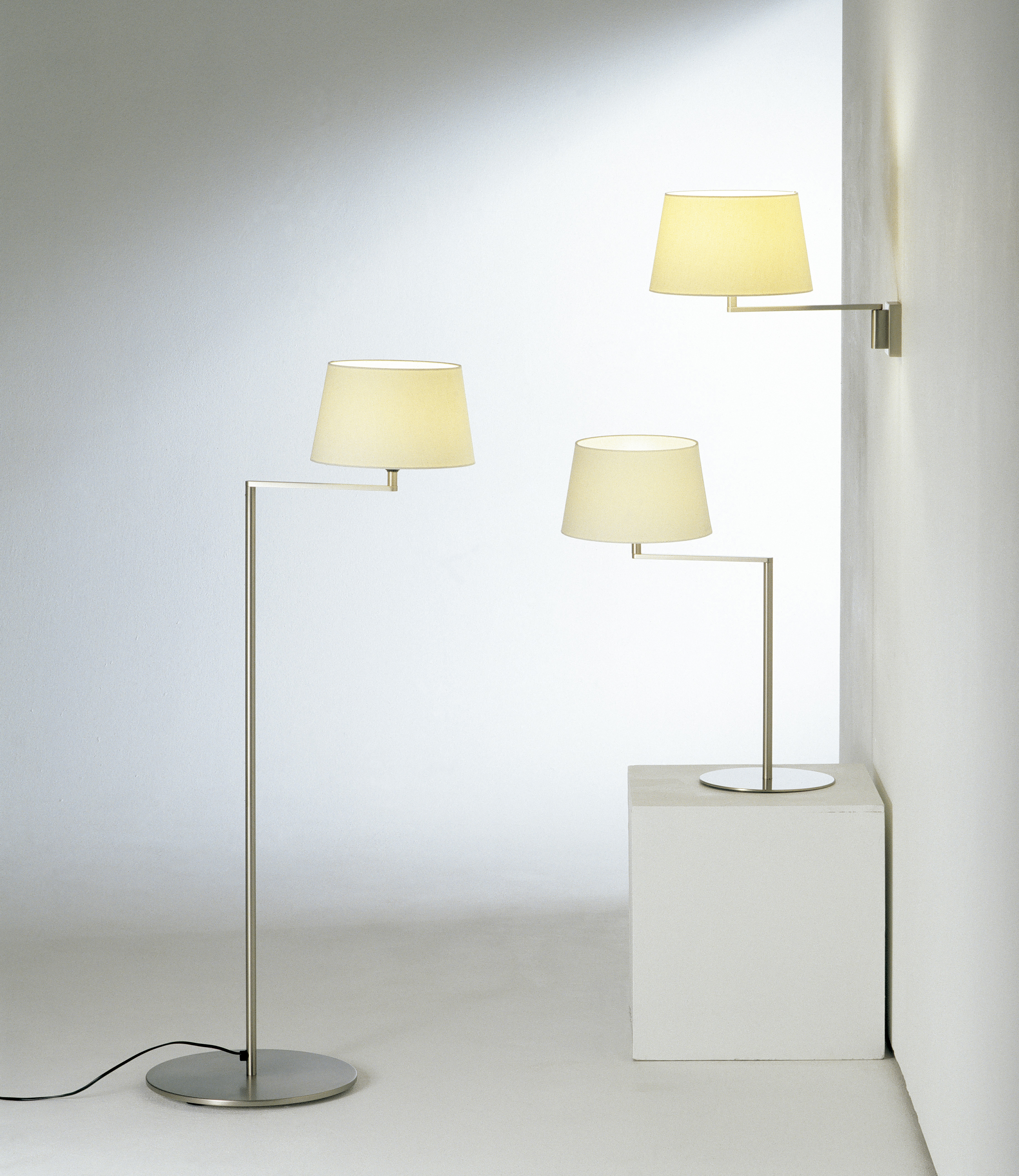 Americana Table Lamp Santa & Cole