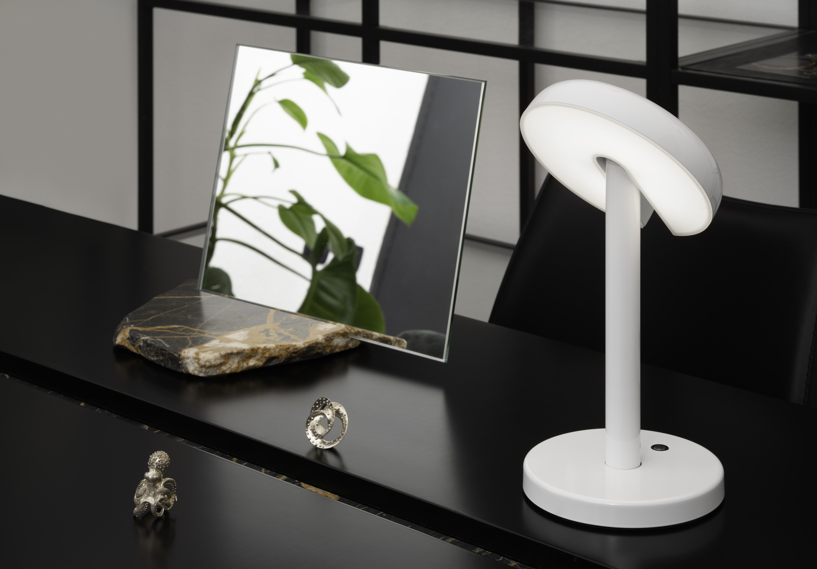Cabriolette table lamp black Martinelli Luce