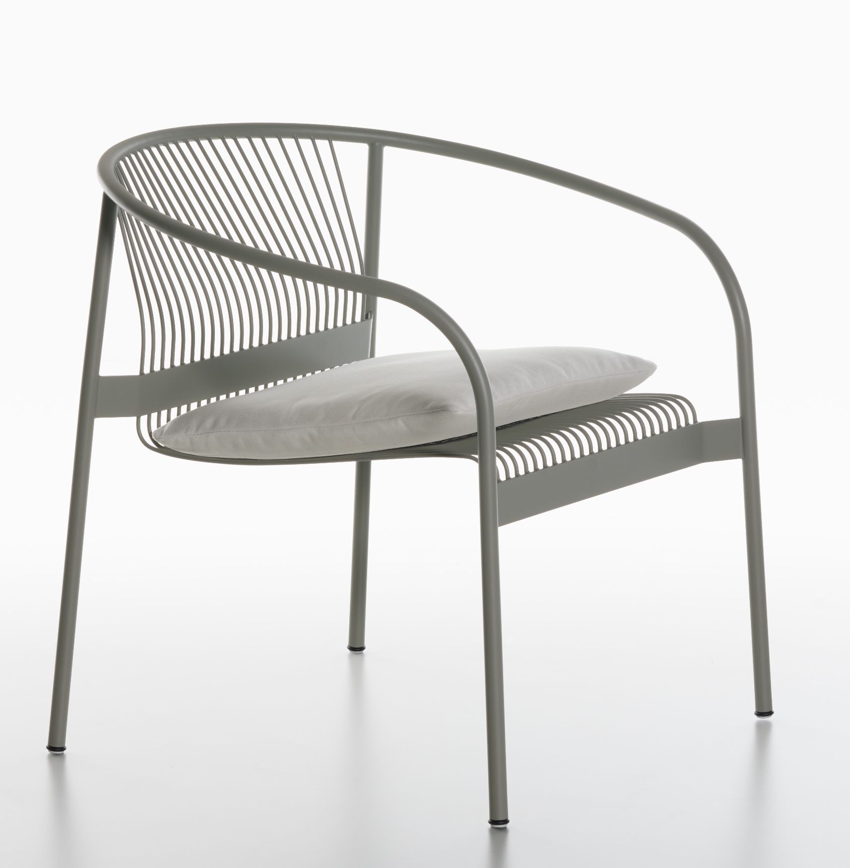 Velit Lounge Chair Indoor / Outdoor Armchair Plank