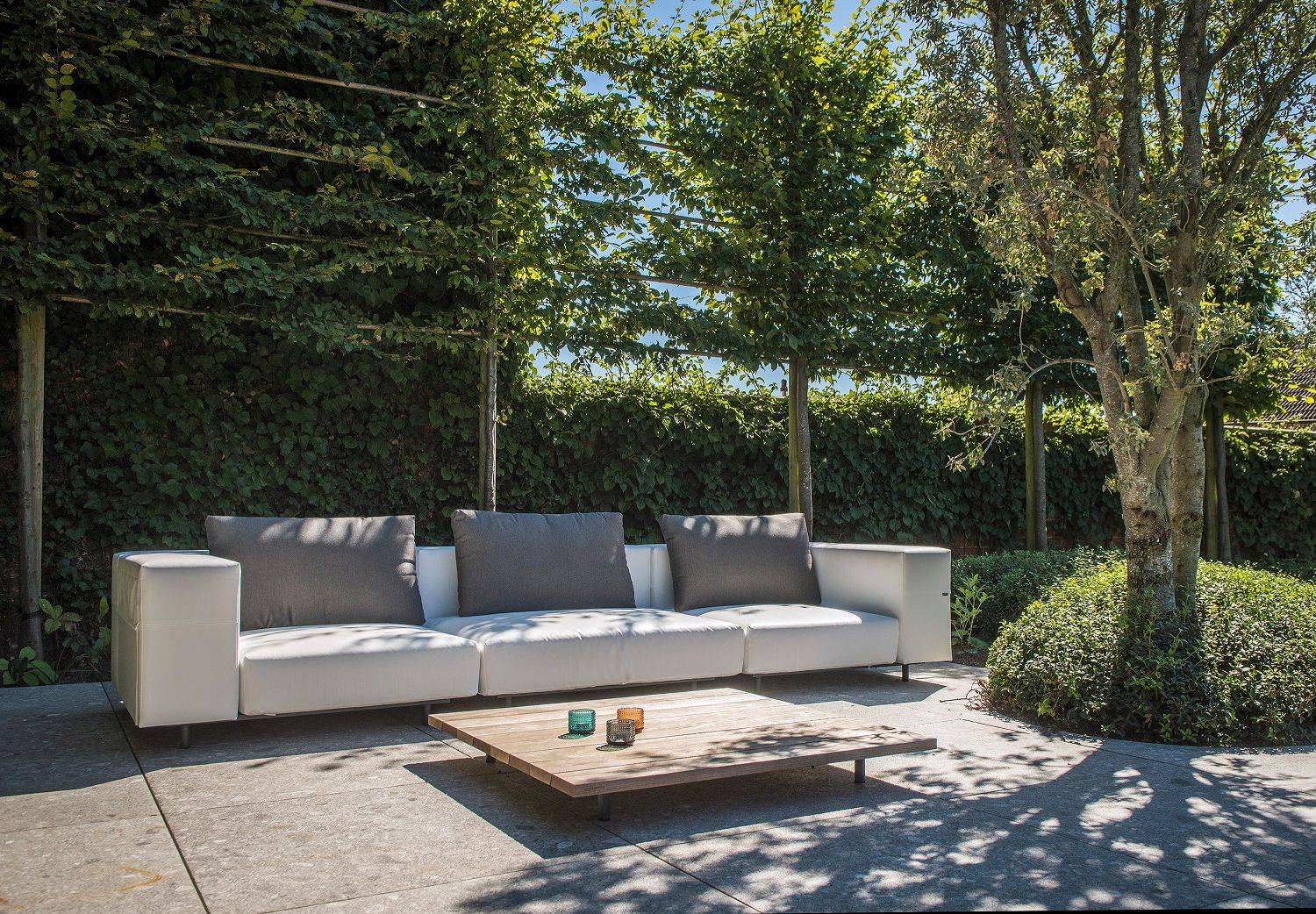 Walrus Outdoor Corner module / Sofa Extremis