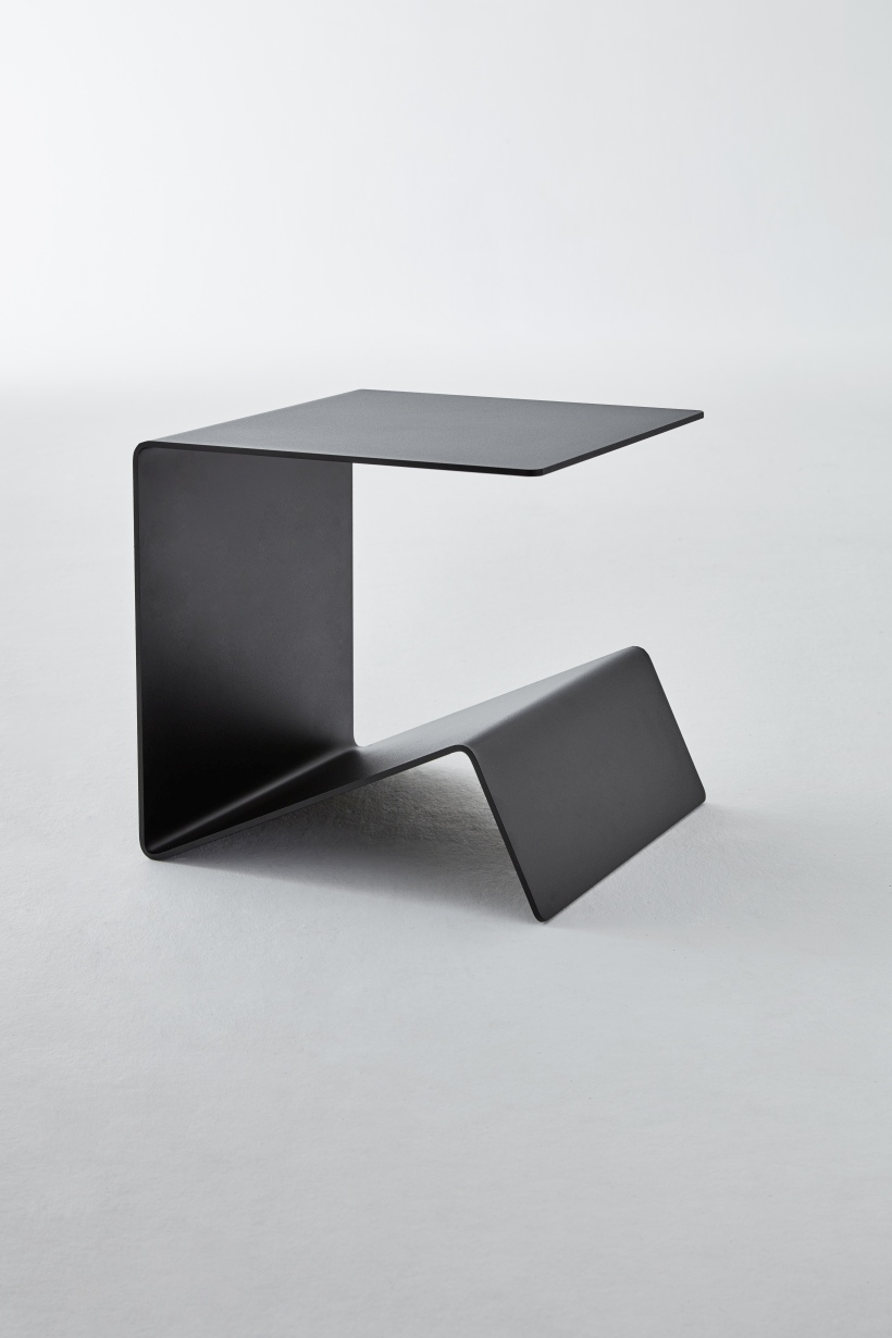 Buk side table Müller Möbelwerkstätten