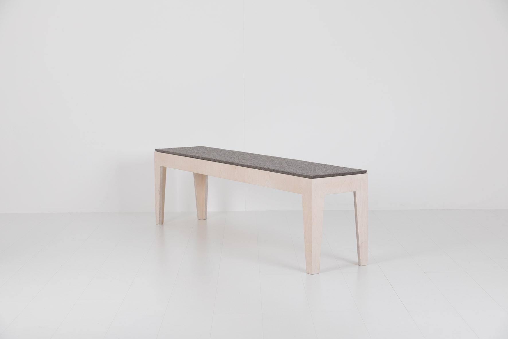 HILDE Bench Das ganze Leben