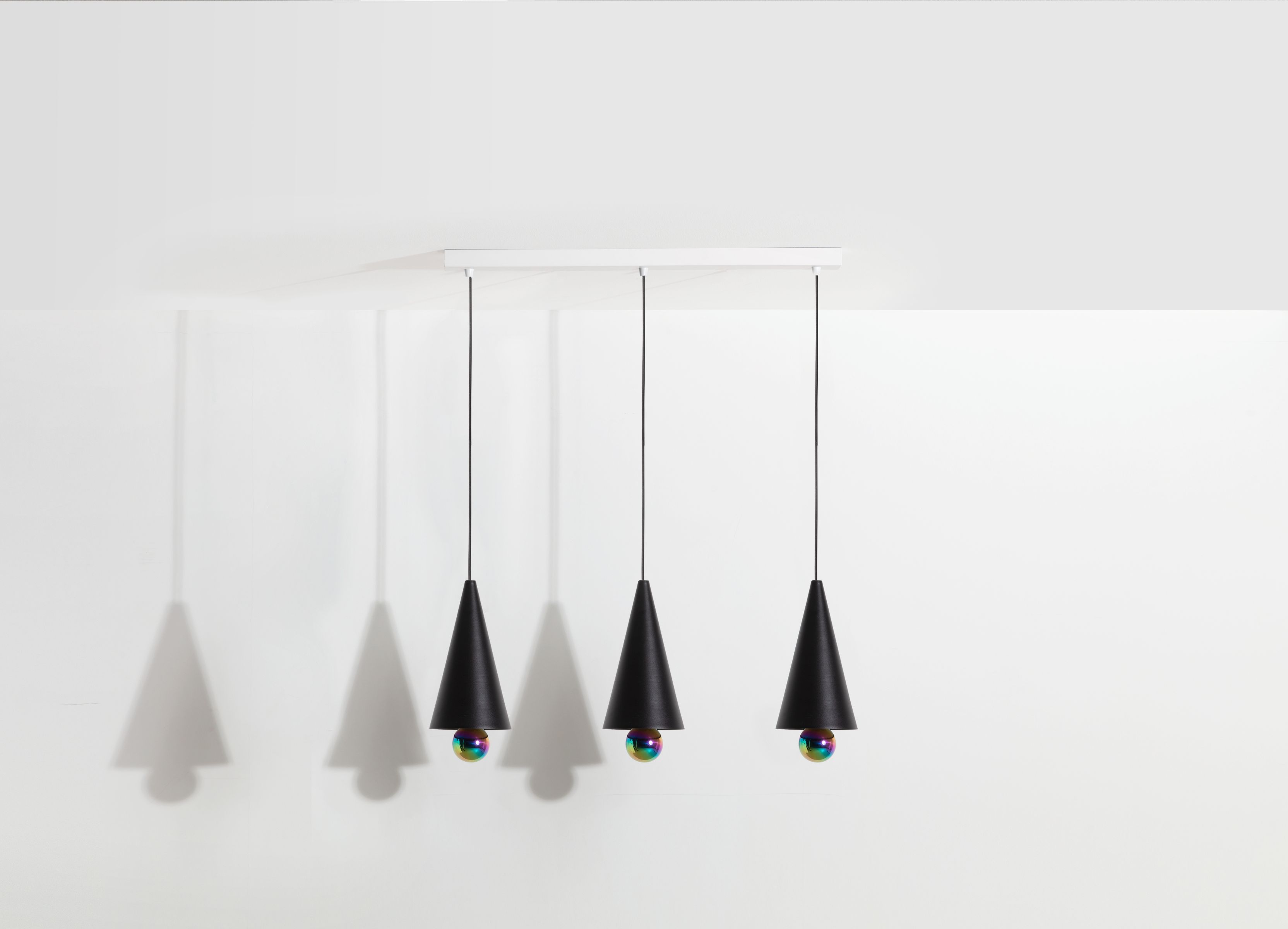 Cherry Pendant light Pendant light set of 3 Linear Petite Friture 