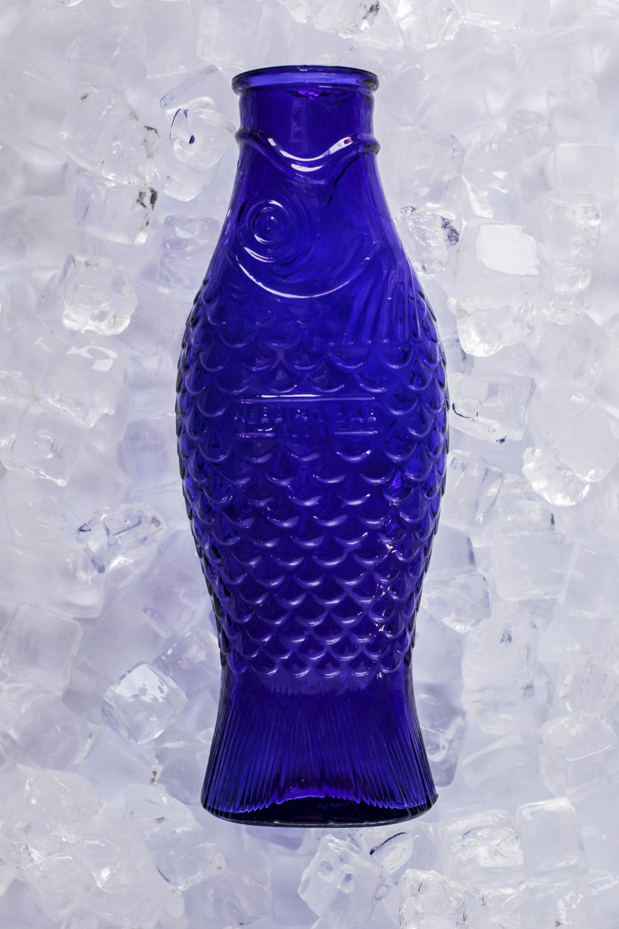 Fles Bottle Fish cobalt blue Serax