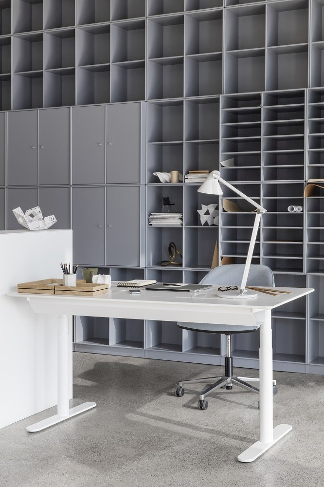 HiLow 2 Work table with sliding top Montana