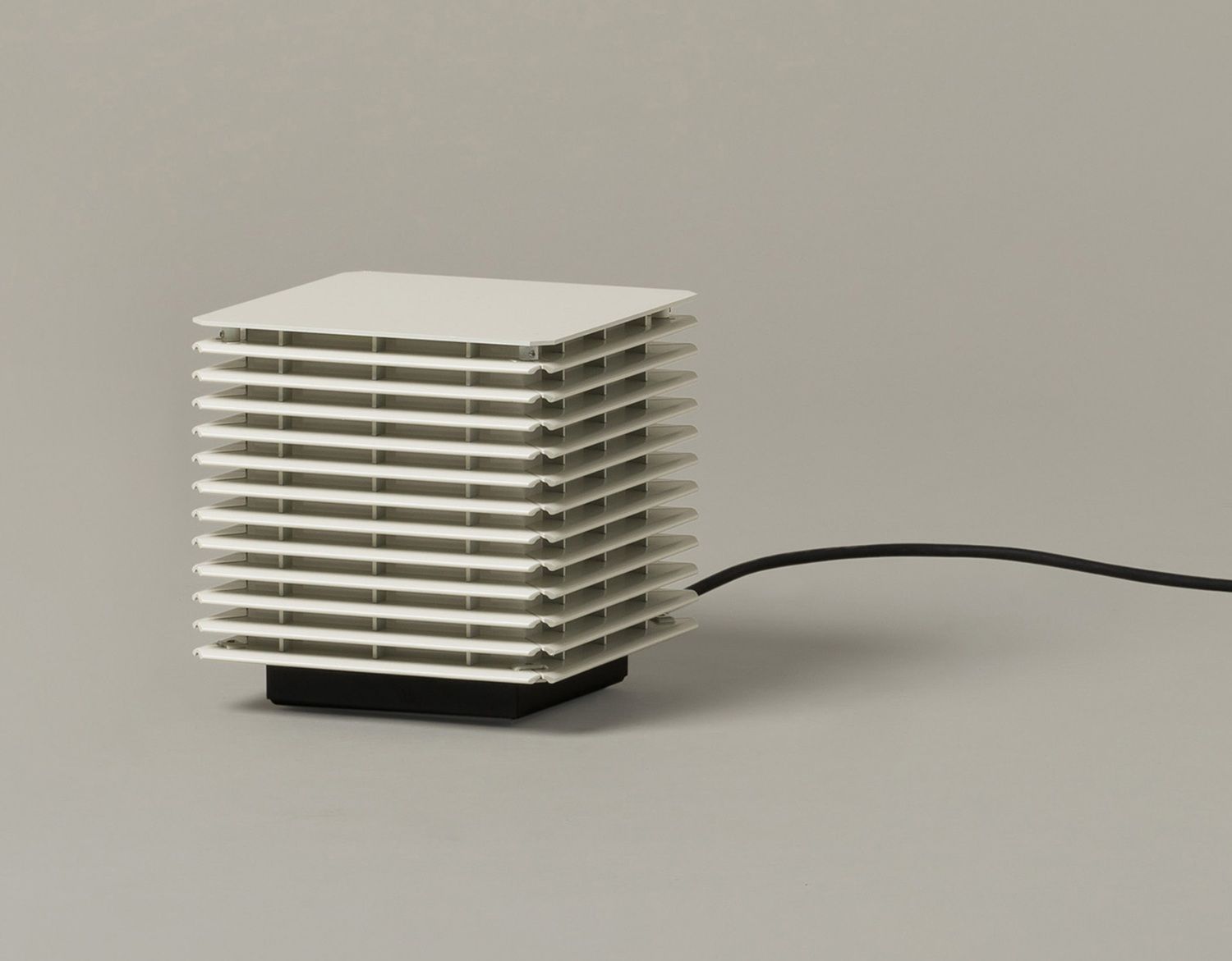 Shiro 17 Interior Table lamp Table lamp Santa & Cole