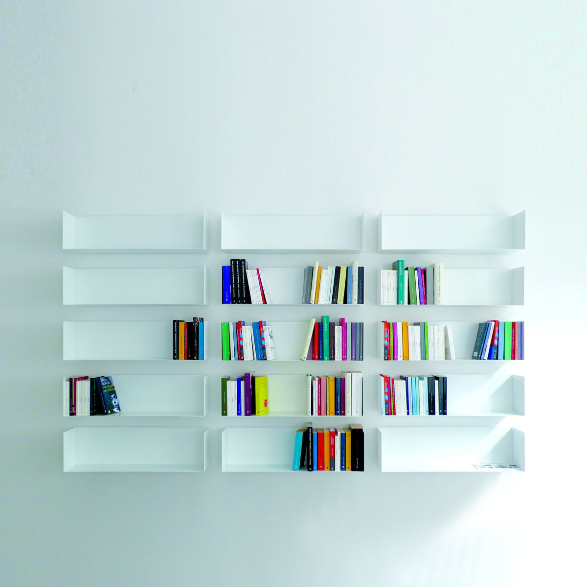 Bags book shelf A Linea1 by Müller Möbelwerkstätten