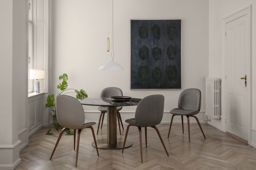 Gravity Table Lamp Small Gubi