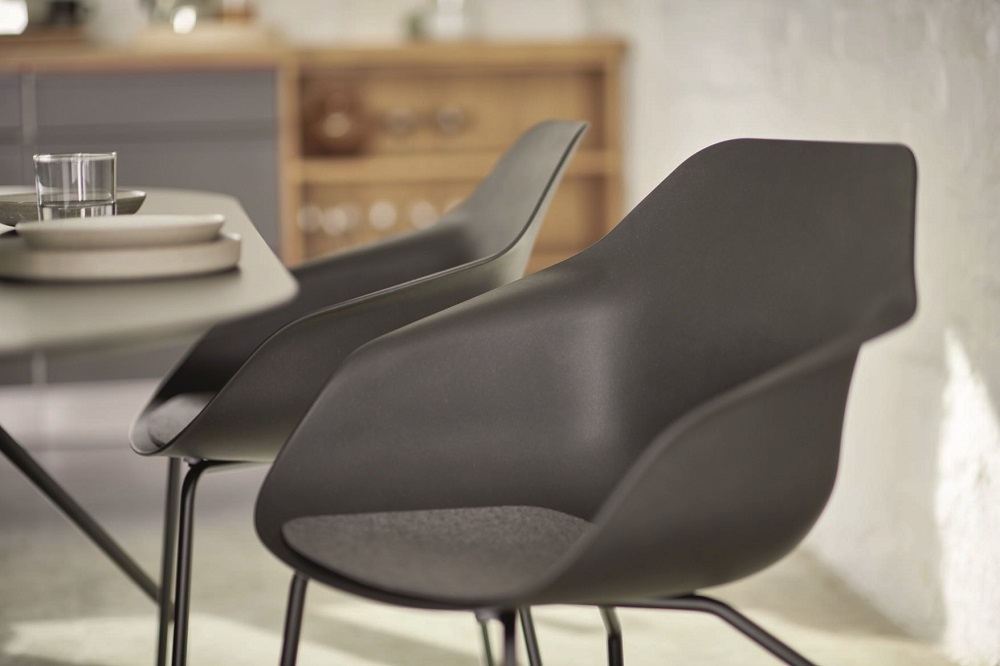 Yonda Universalstuhl Four-legged chair with metal frame Wilkhahn 
