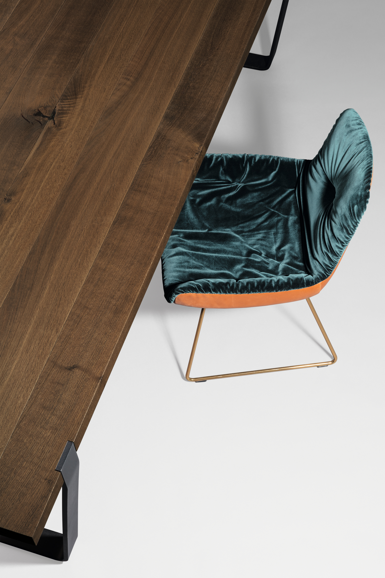 BB 11 Clamp table smoked oak Janua