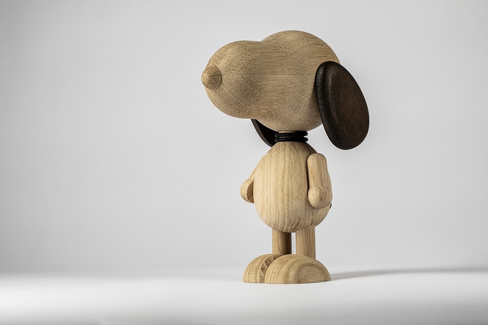 Mr B'eagle wooden figure dog natural oak / smoked oak Boyhood SINGLE PIECES