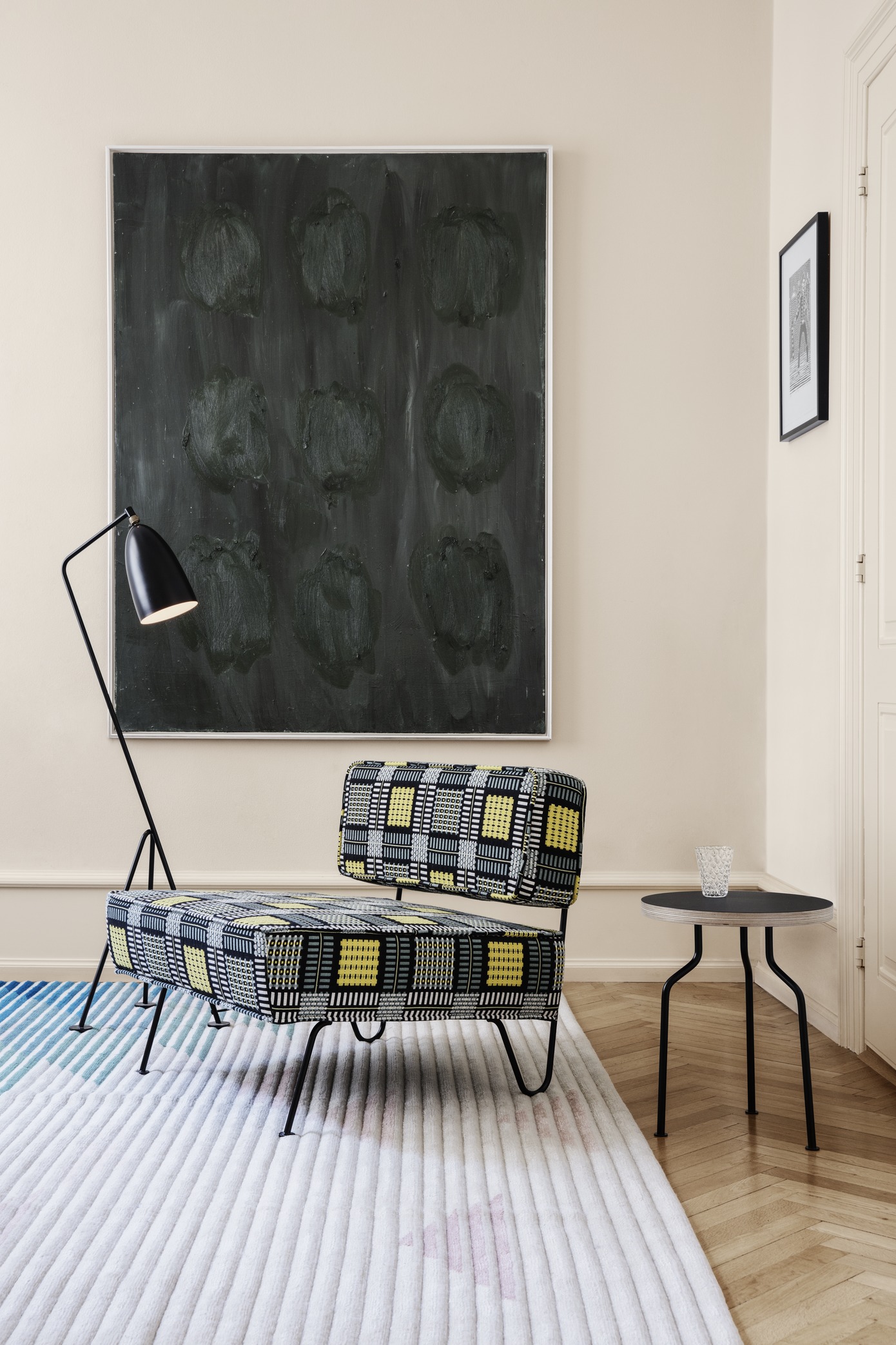 Gräshoppa / Grashoppa Floor light black Gubi