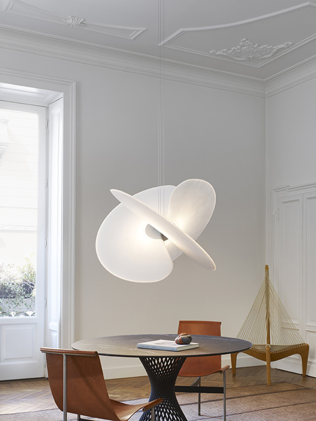 A06 2 Levante Pendant Light Luceplan
