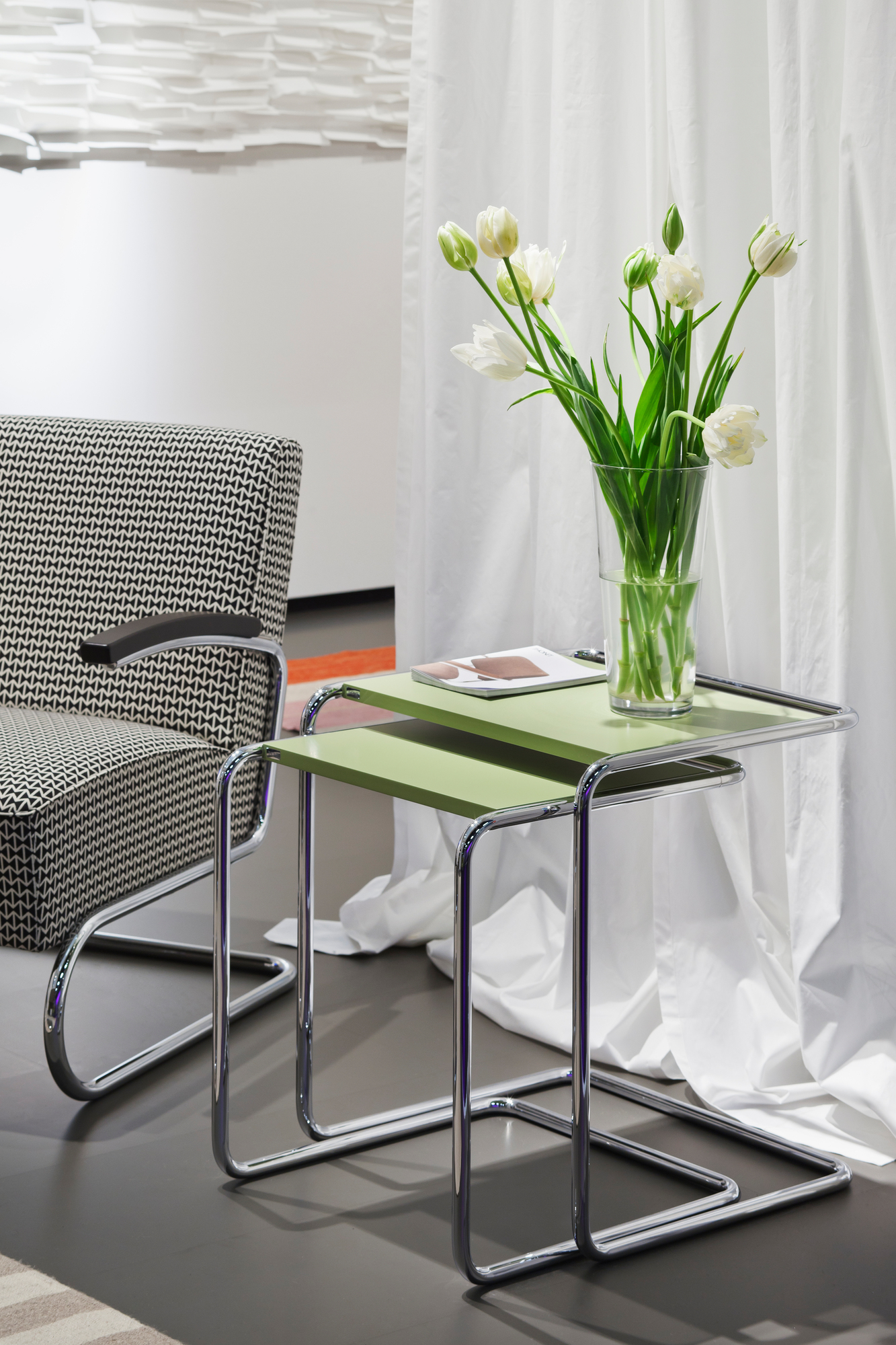 B 97 Set Side table Thonet