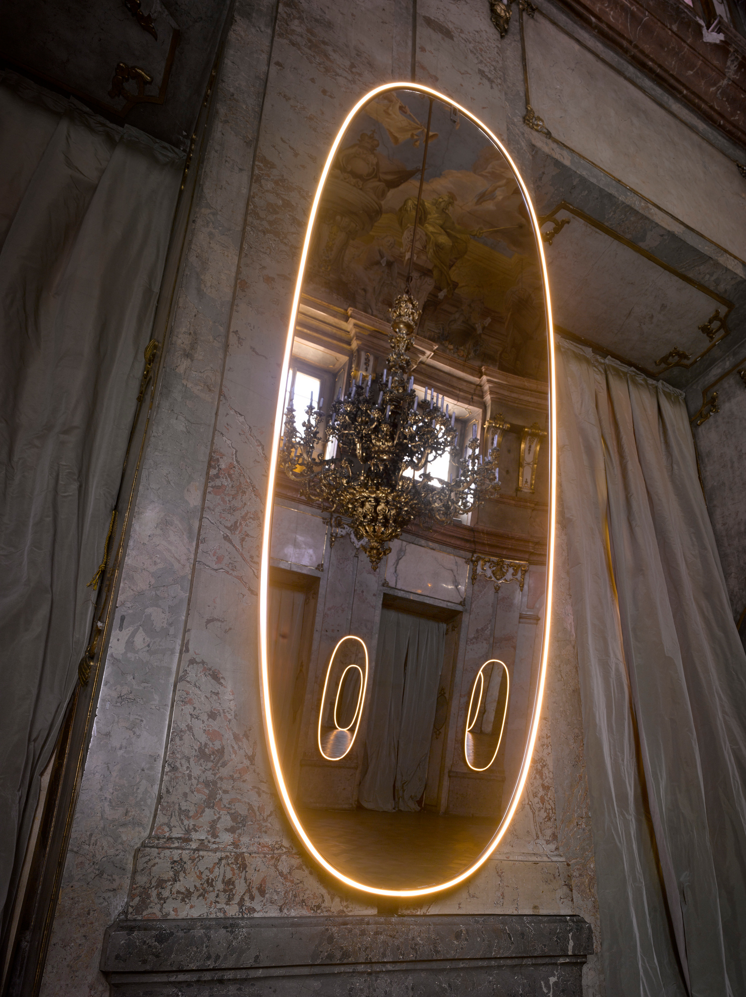 La Plus Belle Wall lamp / Light mirror Flos gold brushed