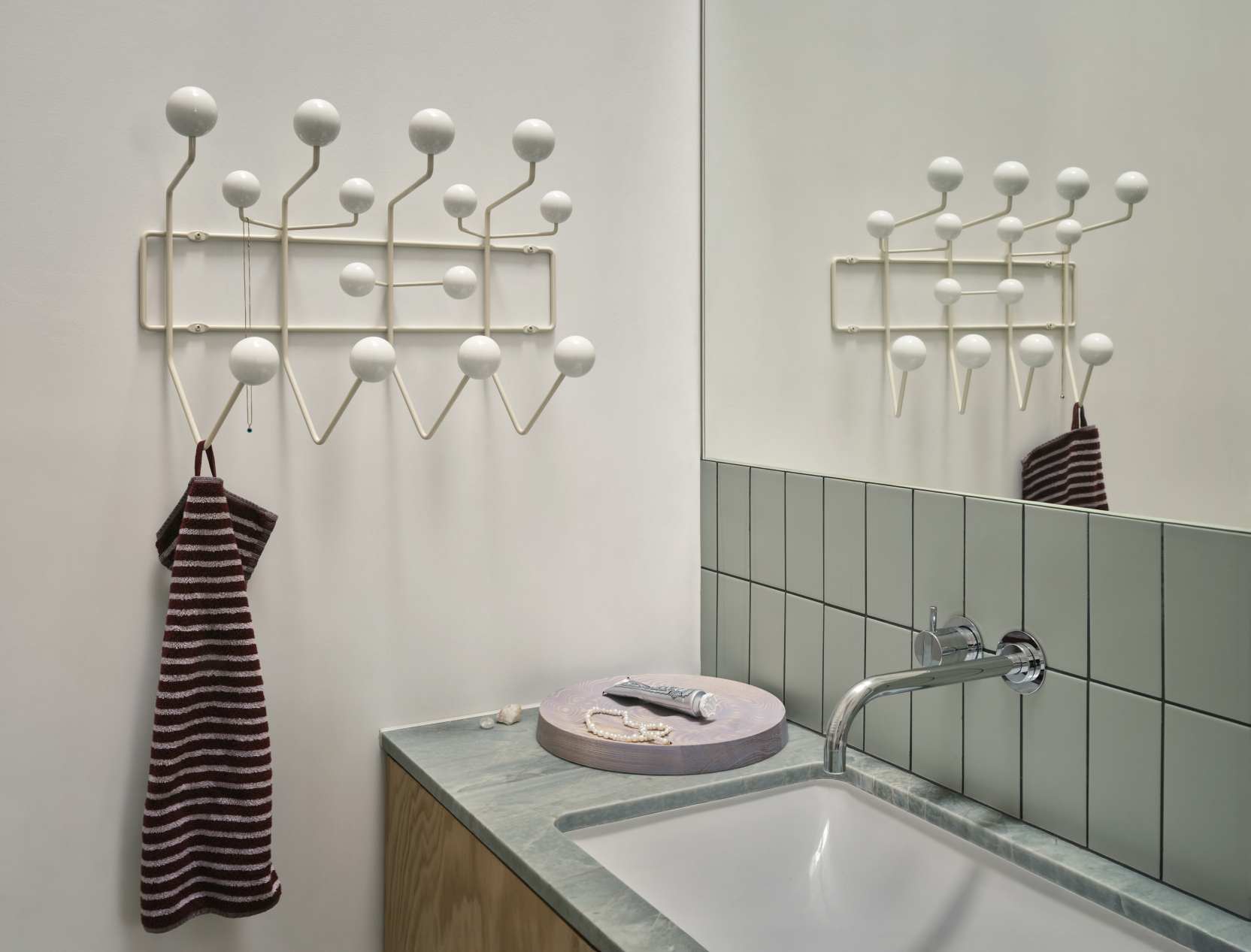 Eames Hang it all coat rack warm white Vitra NEW VERSION 