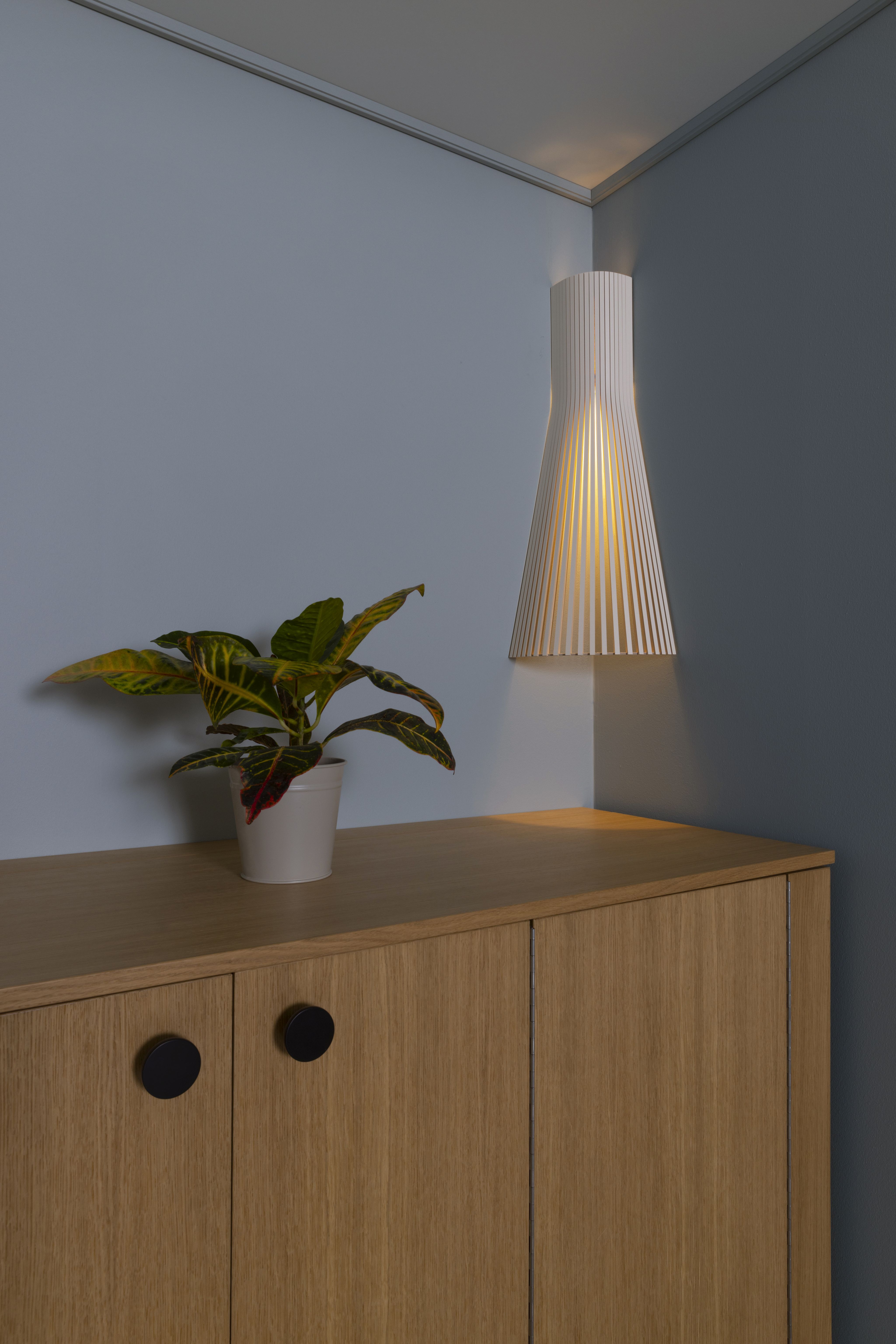 Secto 4236 corner lamp Secto Design