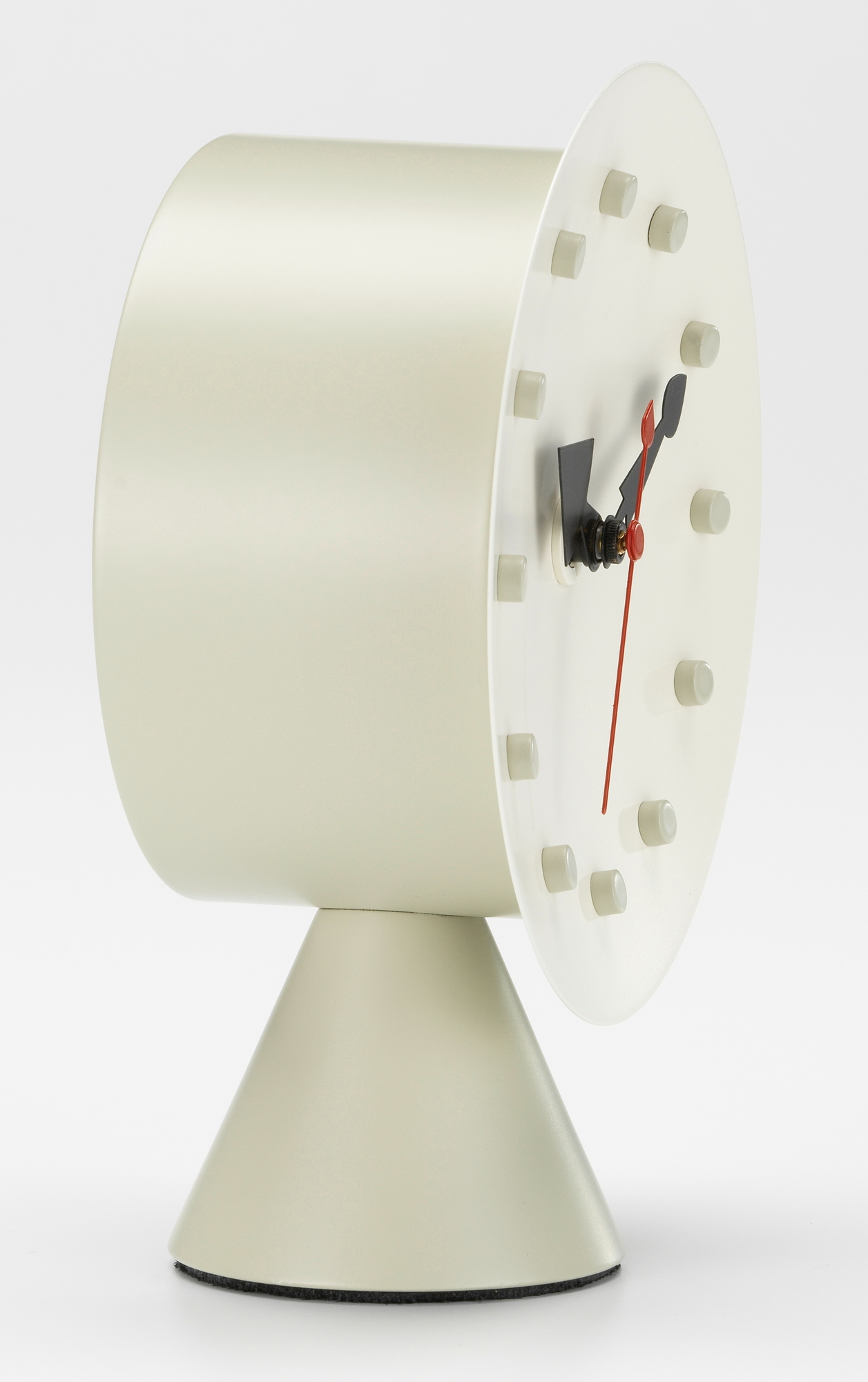 Desk Clocks Cone base Table clock Vitra