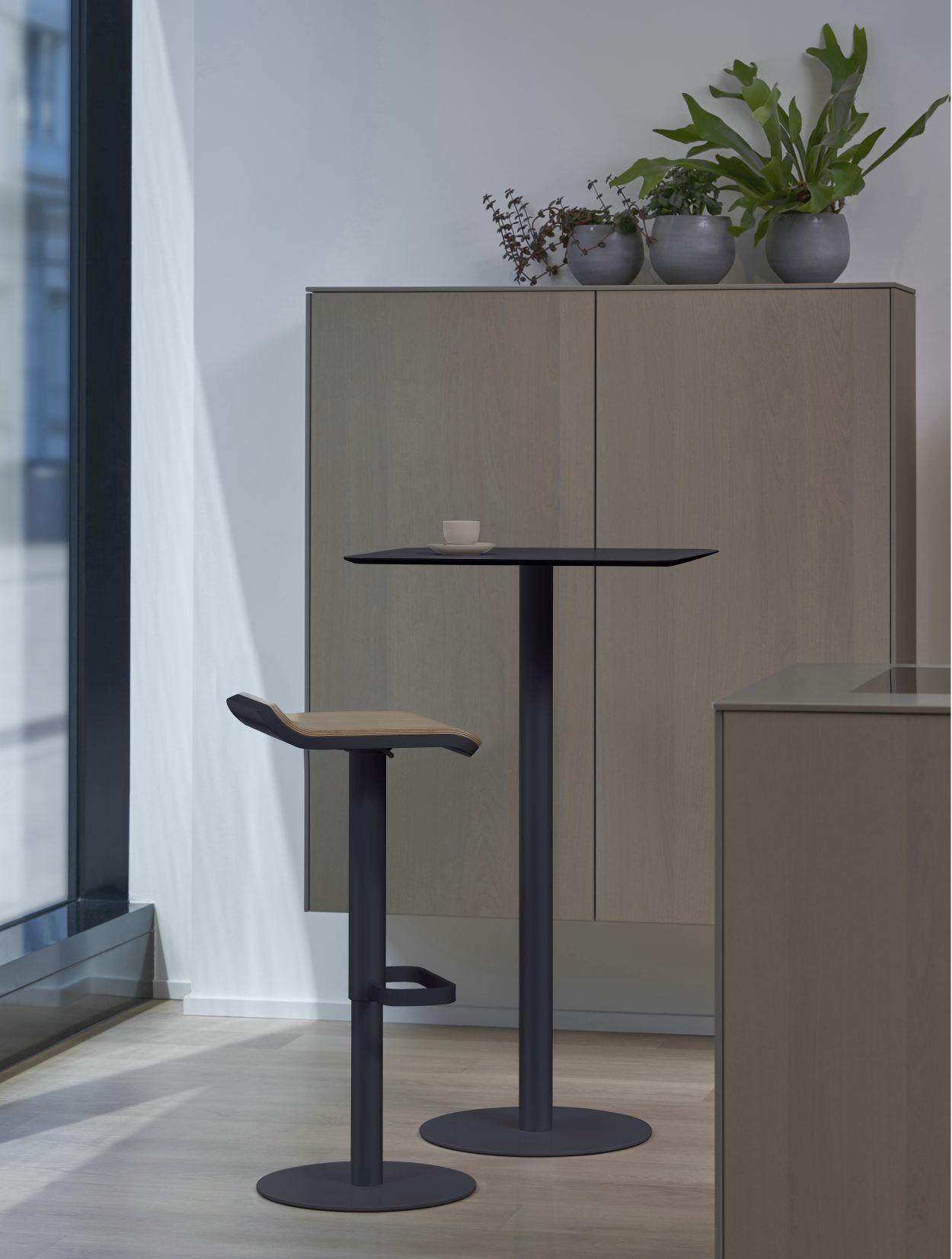 ED 105 Indoor bar table Moree