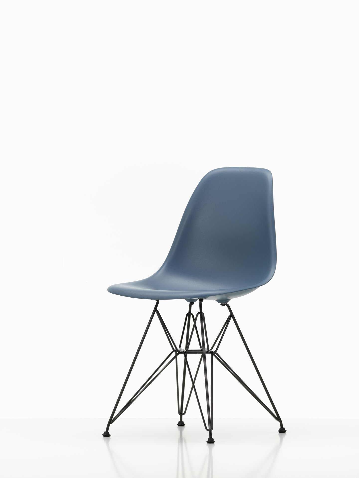 Eames Plastic Side Chair DSR Chair Vitra Black-Granite Grey