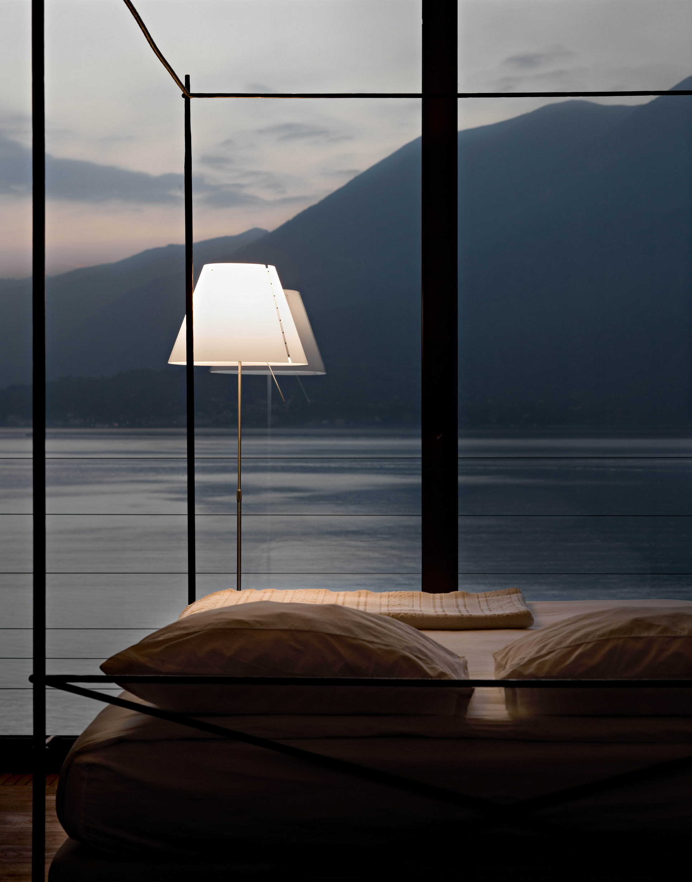 Grande Costanza Floor lamp on/off switch Luceplan