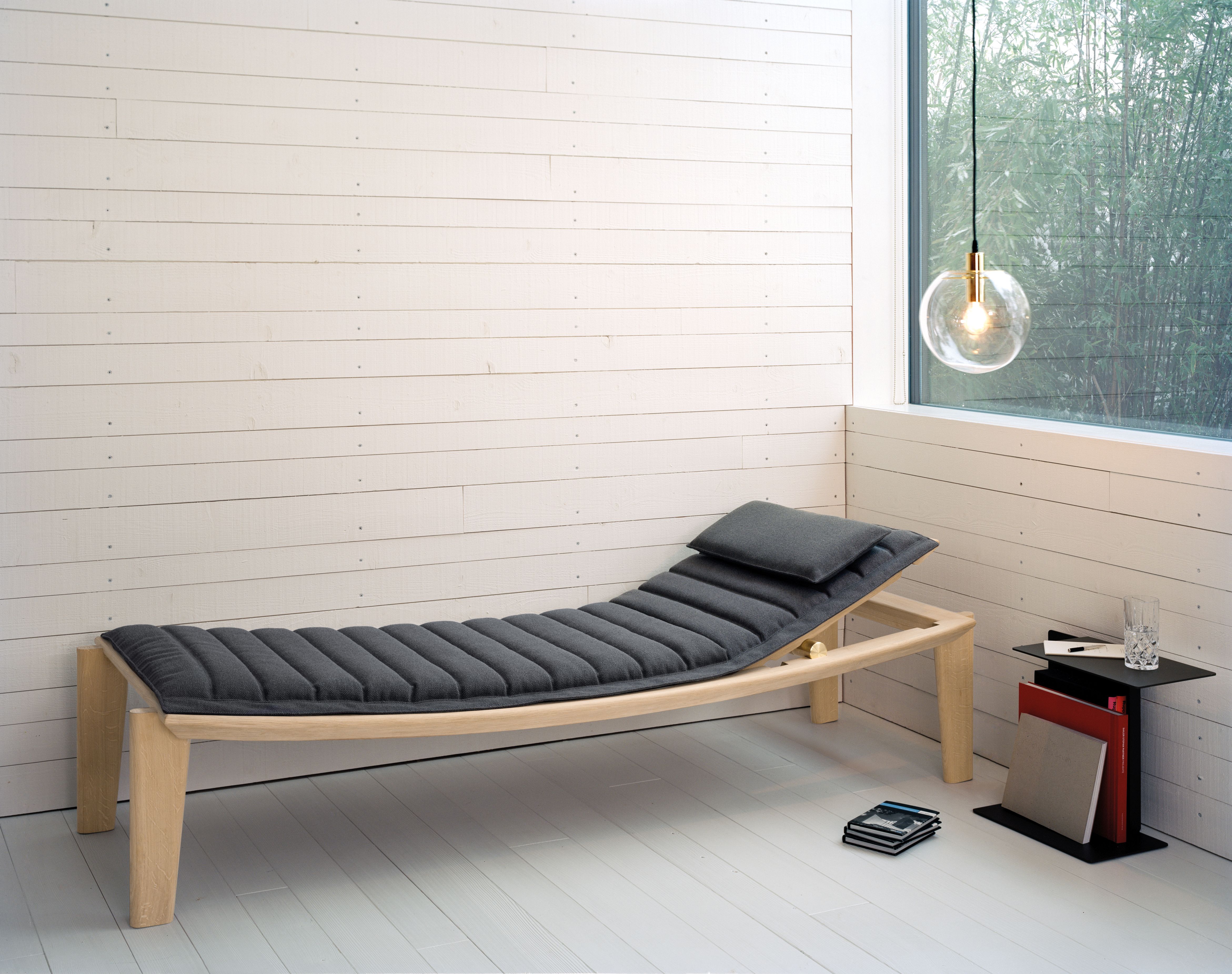 Diana side table ClassiCon