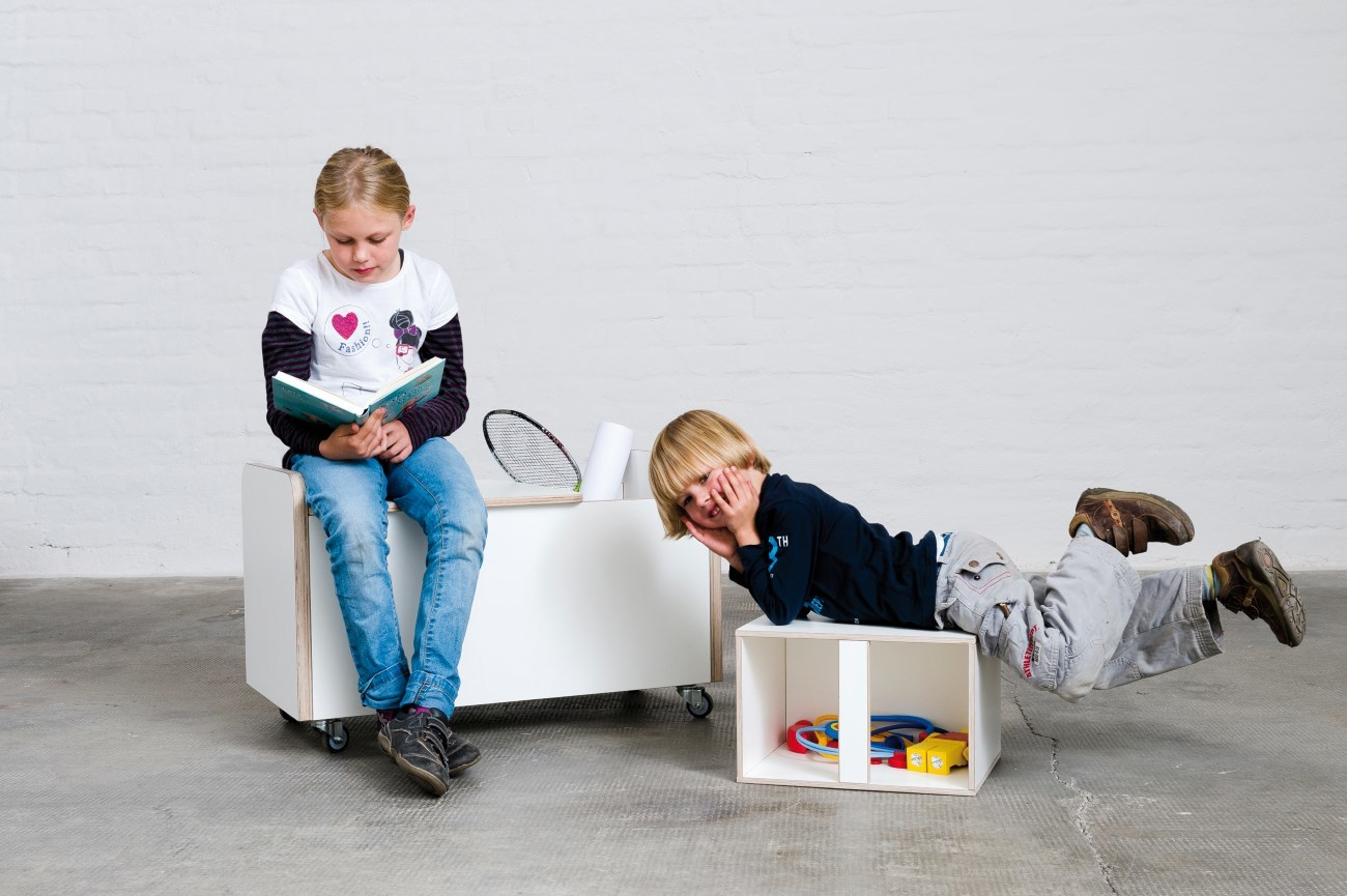 Growing Table Rolling Box Chest Pure Position