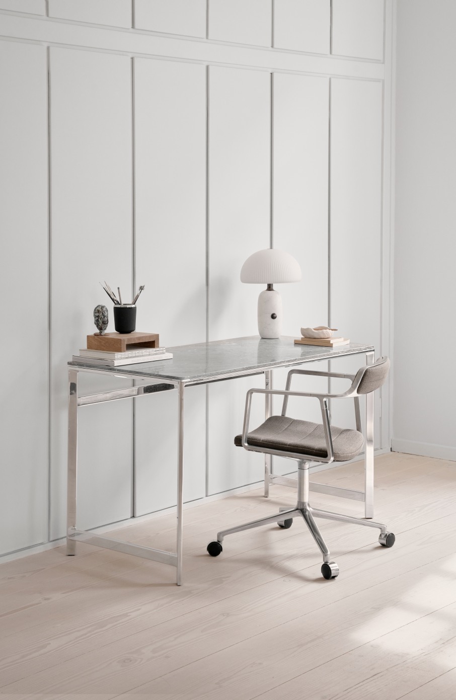 430 Studio Desk Vipp