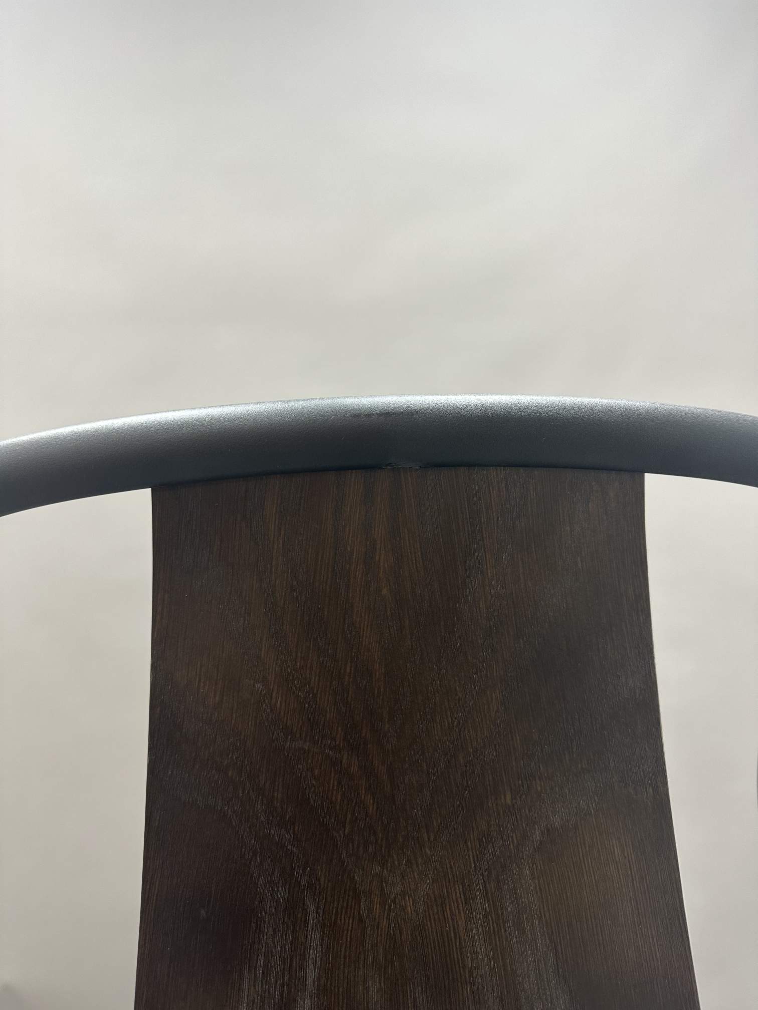 Belleville Armchair Wood chair FRAME DEEP BLACK / SEAT CUP OAK DARK Vitra MÄNGELEXEMPLAR
