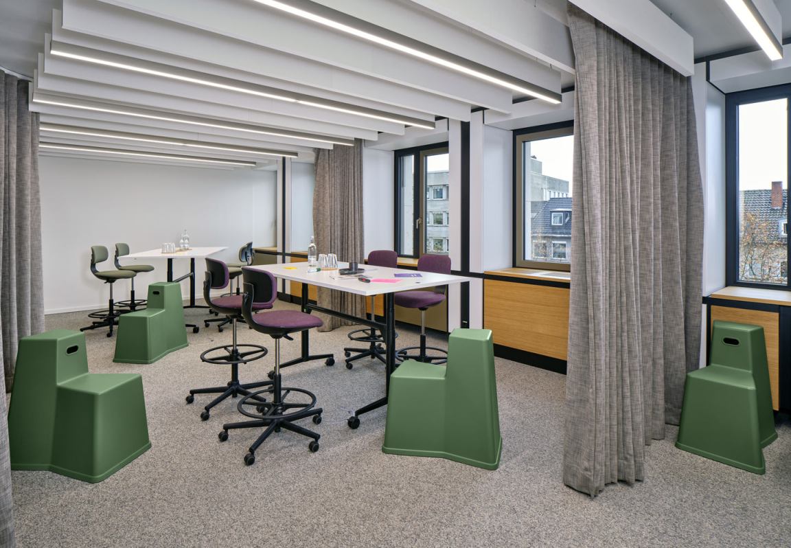 Rookie High office swivel chair Vitra