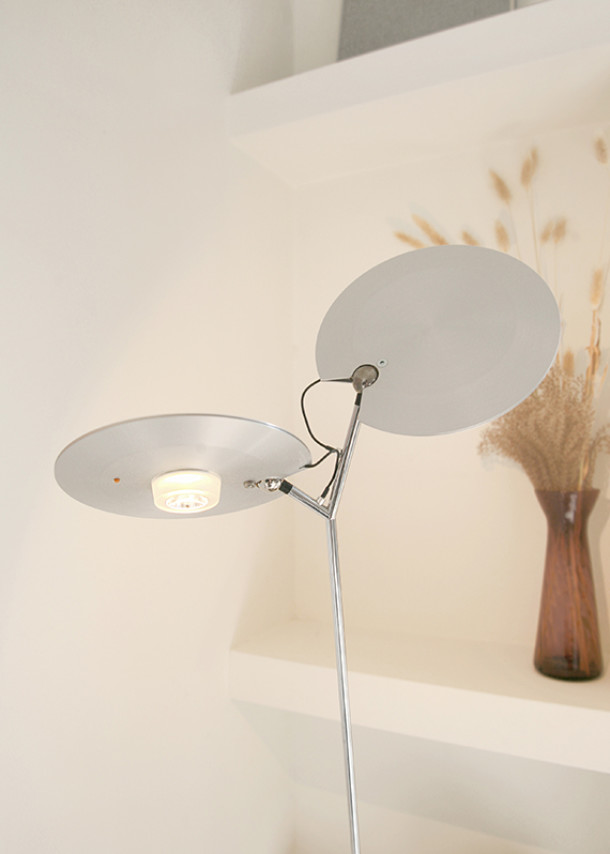OyO S Floor Lamp Baltensweiler
