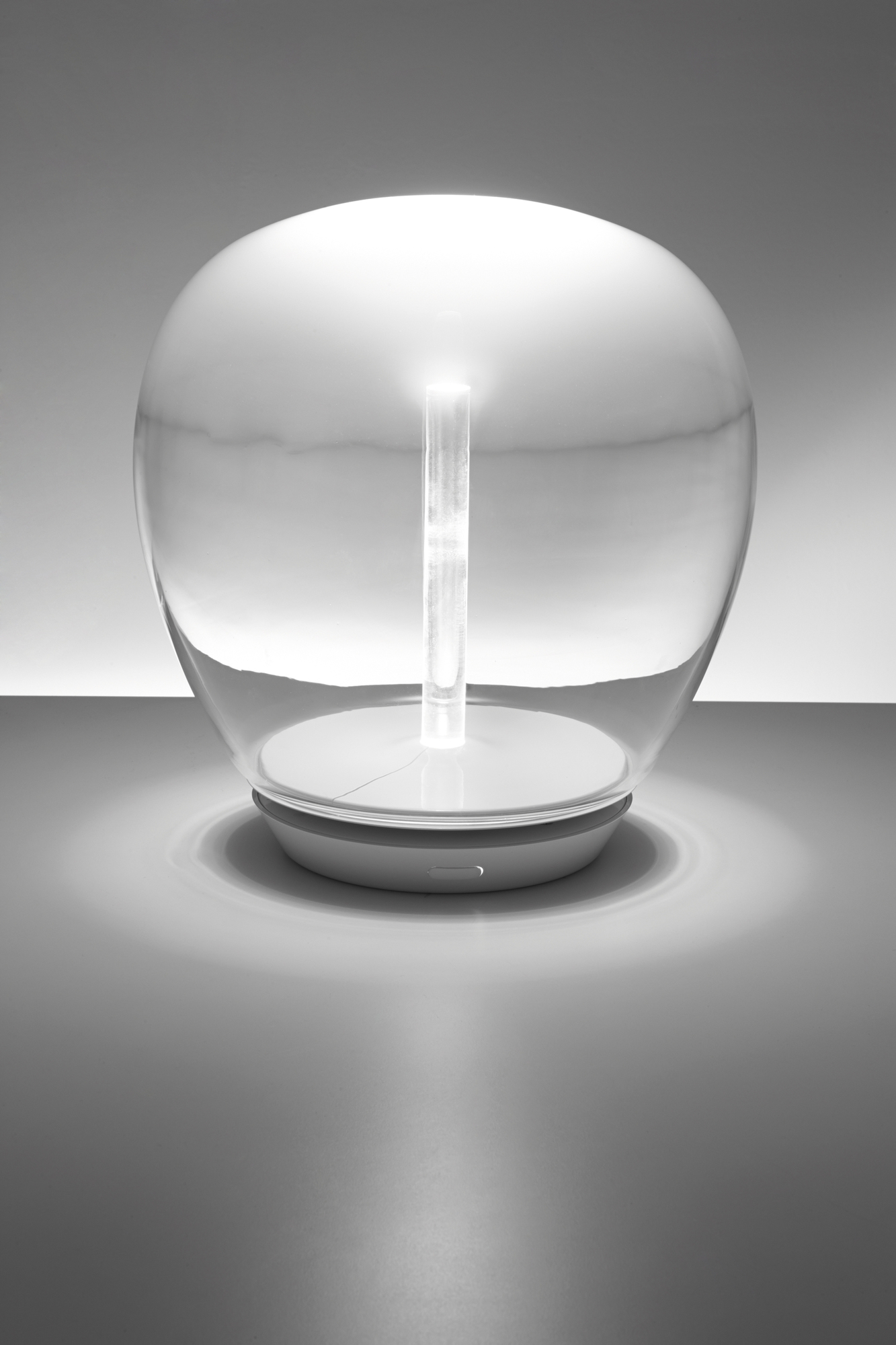 Empatia 26 table lamp Artemide