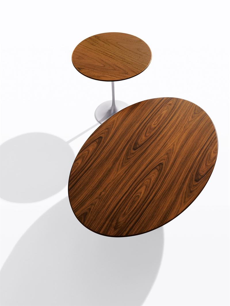 Saarinen dining table oval Knoll International