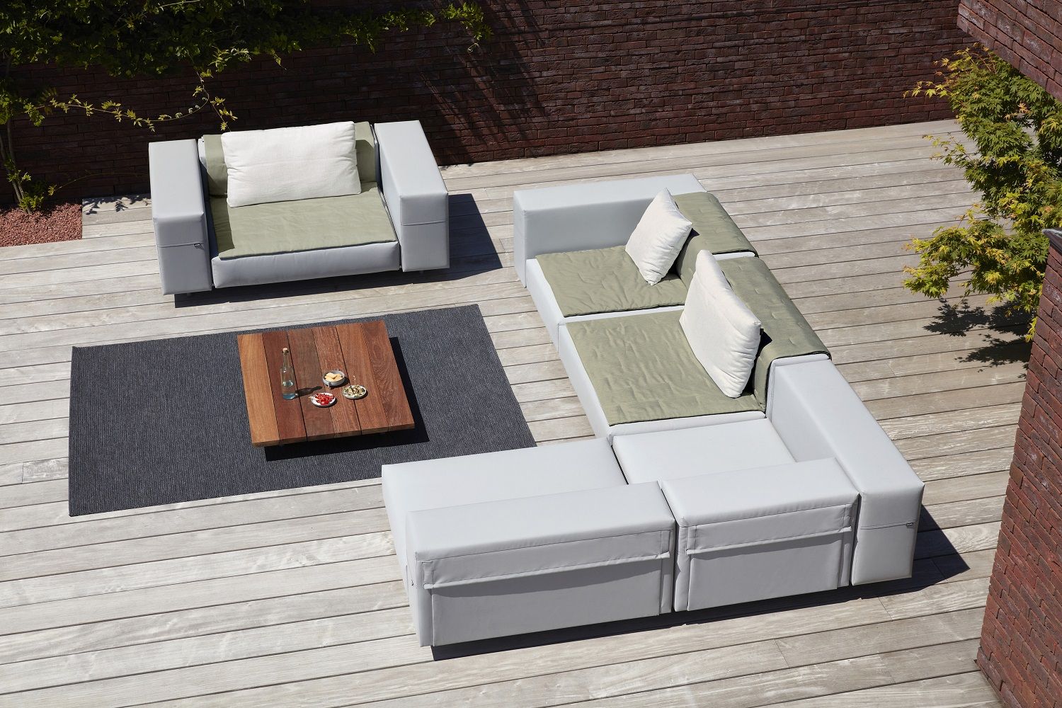 Walrus Outdoor Club chair Armchair / Two-seater Sofa Extremis